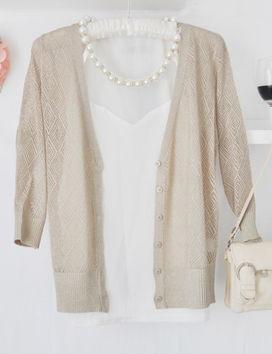 成人镂空开衫视频,轻松打造优雅春日穿搭