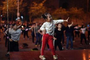 成人爱国广场舞视频教学